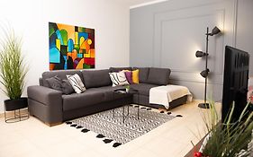 Maris Apartment