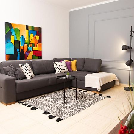Maris Apartment Tirana Esterno foto
